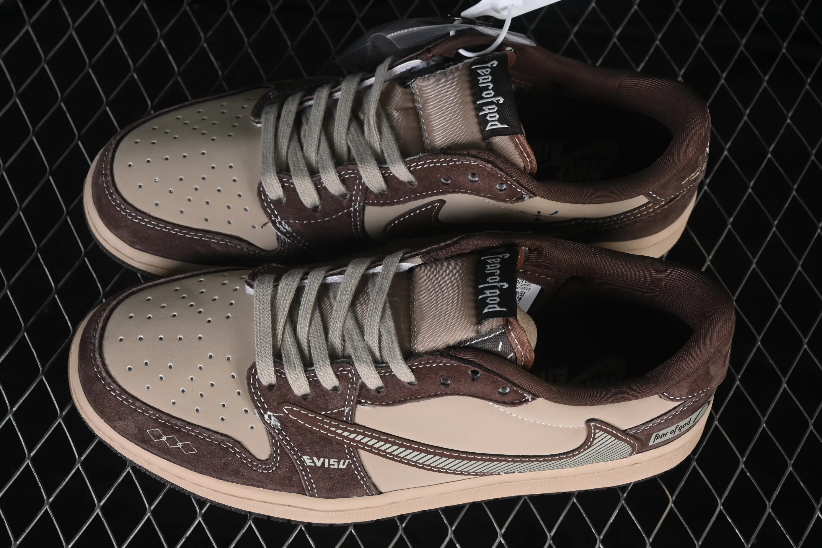 All categories Air Jordan Jordan series basketball shoes Air Jordan 1 Low High-end customized low-top sneakers Travis Scott x Fragment Design x Air Jordan 1 Low OG SP AJ1 Joe 1 joint model low-top cultural casual sneakers XS2025-092